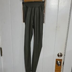 NWT Offline By Aerie Real Luxe Womens/Junior's Faux Leather Leggings Green SZ XS